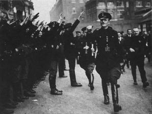 Le leader fasciste britannique Oswald Mosley